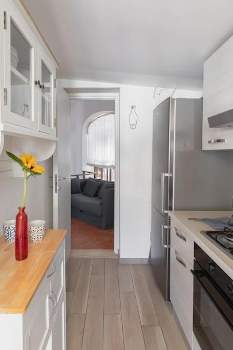 Penthouse With Jacuzzi On Private Terrace In Trastevere Рим Екстериор снимка